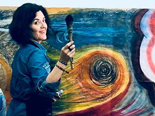 claudia pozo haciendo clases